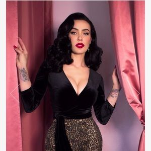 3X Vixen by Micheline Pitt Black Wrap Top